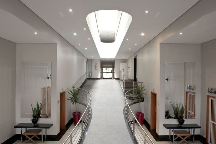Imagen general del Hotel Nohotel Premium Americana. Foto 4