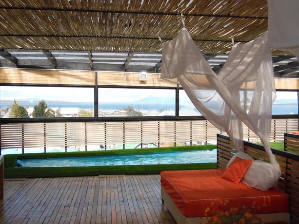 Imagen de la piscina del Hotel Noi Indigo Patagonia. Foto 19