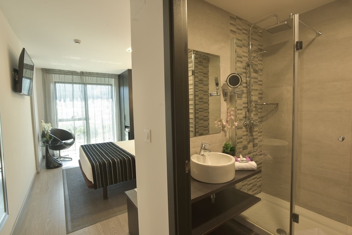 Imagen de la habitación del Hotel Noia. Foto 8