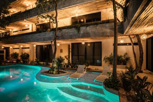 Imagen de la piscina del Hotel Noil Residences. Foto 8