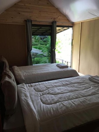 Imagen de la habitación del Hotel Nok Chan Mee Na. Foto 33