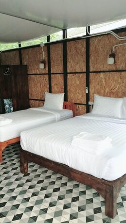 Imagen de la habitación del Hotel Nok Chan Mee Na. Foto 34