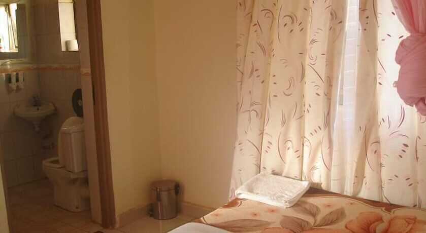 Imagen de la habitación del Hotel Nok Continental. Foto 16