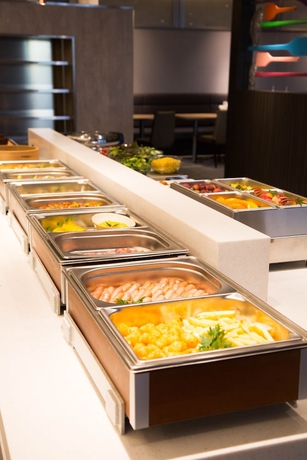 Imagen del bar/restaurante del Hotel Noku Osaka. Foto 7