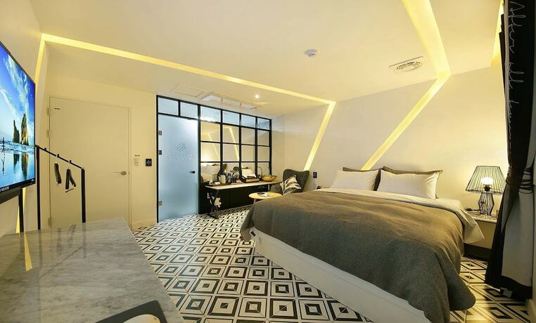 Imagen de la habitación del Hotel Nol. Foto 23