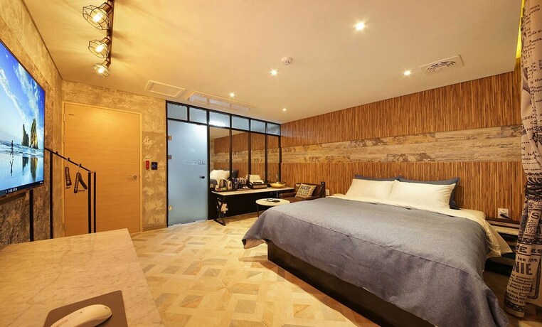 Imagen de la habitación del Hotel Nol. Foto 27