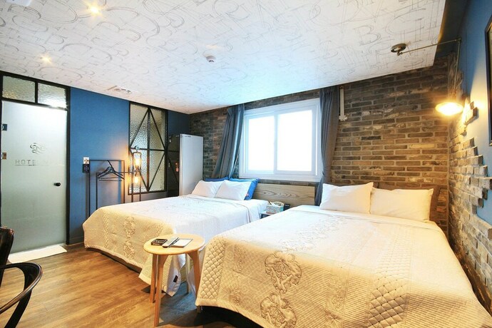 Imagen de la habitación del Hotel Nol. Foto 35