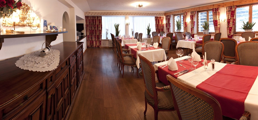 Imagen del bar/restaurante del Hotel Nolda. Foto 2