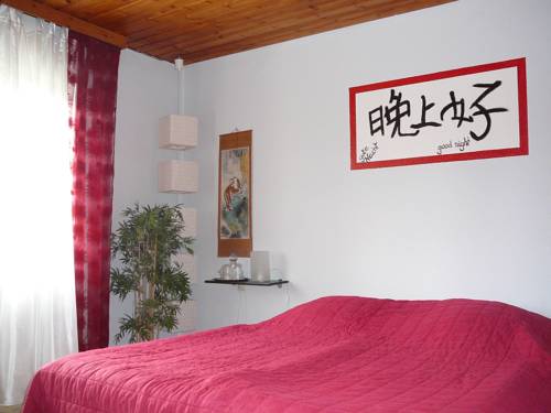 Imagen de la habitación del Hotel Noll. Foto 2