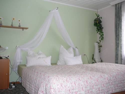Imagen de la habitación del Hotel Noll. Foto 3
