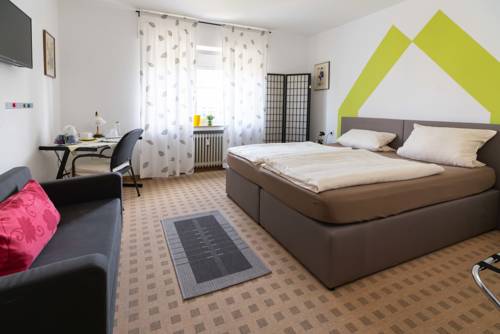 Imagen de la habitación del Hotel Noll. Foto 6