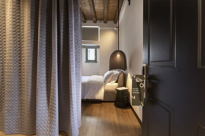 Imagen de la habitación del Hotel Noma. Foto 11