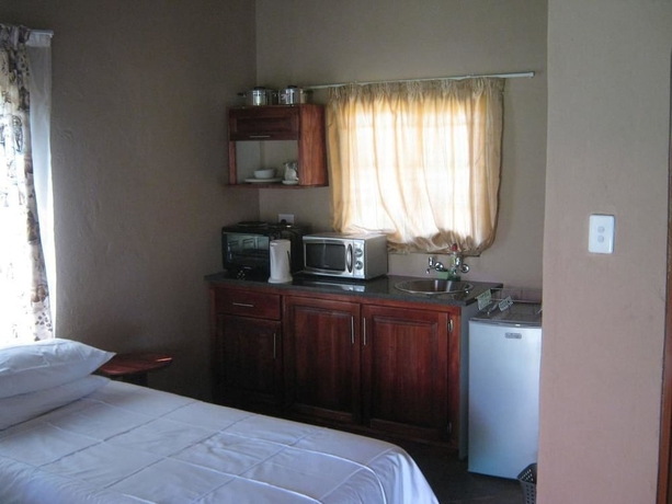 Imagen de la habitación del Hotel Noma Nini Lodge and Restaurant. Foto 15