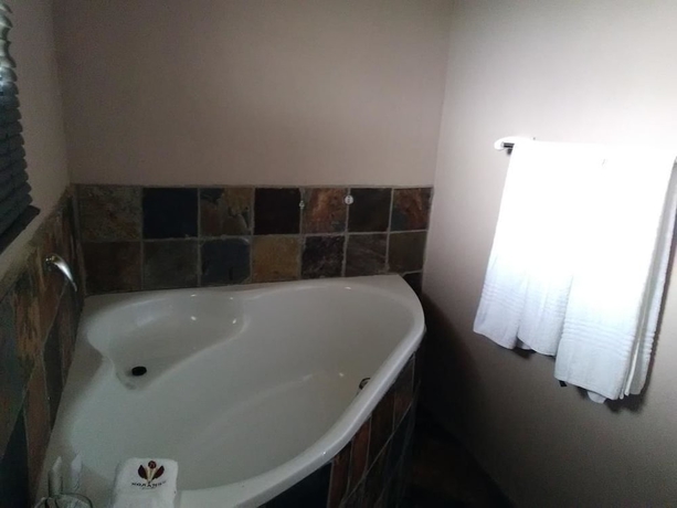 Imagen de la habitación del Hotel Noma Nini Lodge and Restaurant. Foto 19