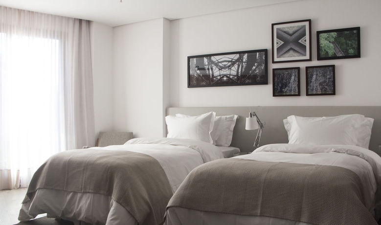 Imagen de la habitación del Hotel Nomaa. Foto 9