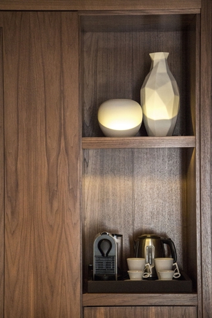 Imagen de la habitación del Hotel Nomaa. Foto 16