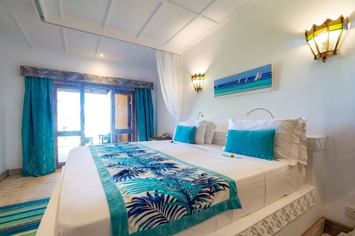 Imagen de la habitación del Hotel Nomad Beach Resort. Foto 3