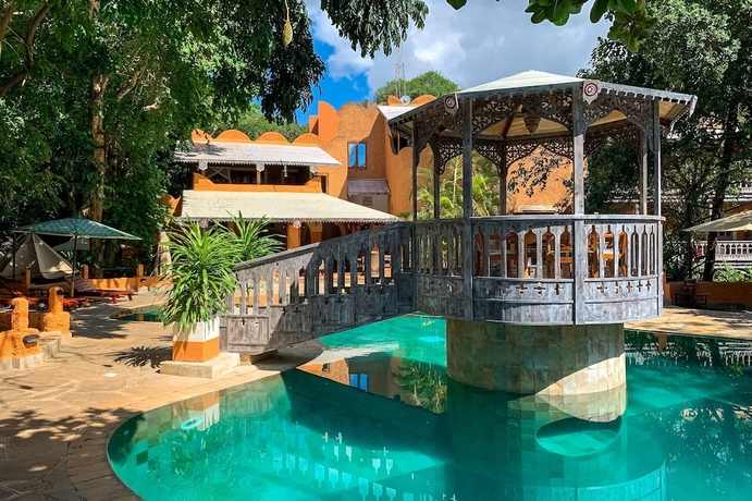 Imagen de los interiores del Hotel Nomad Beach Resort. Foto 13