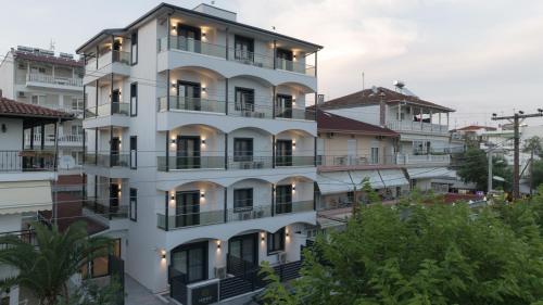 Imagen general del Hotel Nomad Paralia. Foto 11