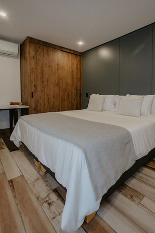 Imagen de la habitación del Hotel Nomadic Boutique Living and Experience Center. Foto 7