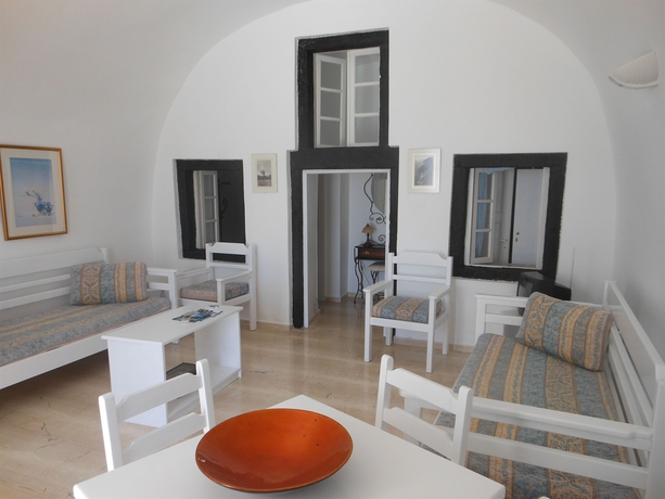 Imagen de los interiores del Hotel Nomikos Villas. Foto 5