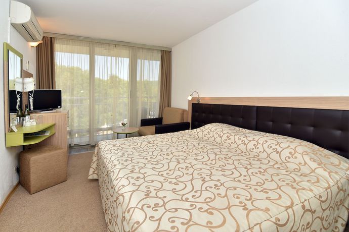 Imagen de la habitación del Hotel Nona. Foto 17