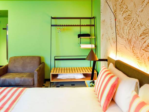 Imagen de la habitación del Hotel Nonanteneuf appart hōtel Sierre - contactless check-in. Foto 17