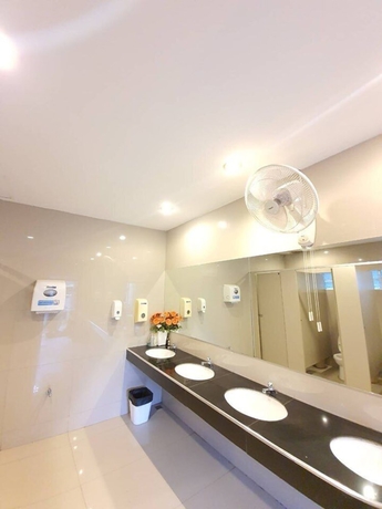 Imagen de la habitación del Hotel Nongkhai Tavilla Resort and Convention Center. Foto 12