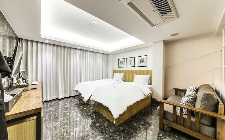 Imagen de la habitación del Hotel Nonhyeon Waltz. Foto 26