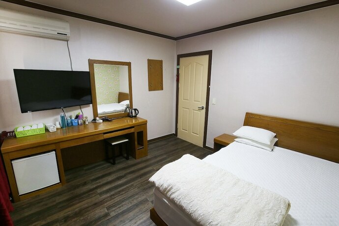 Imagen general del Hotel Nonsan Hwangje Motel. Foto 5
