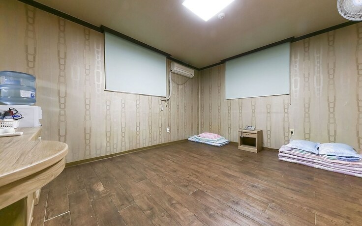 Imagen de la habitación del Hotel Nonsan Yeonmu. Foto 9