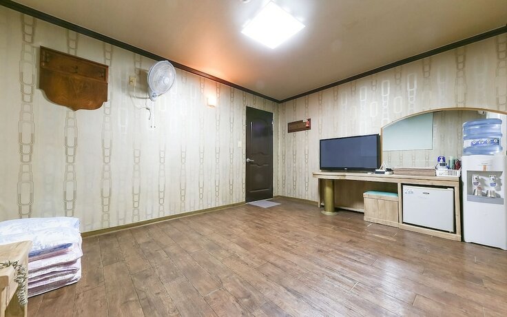 Imagen general del Hotel Nonsan Yeonmu. Foto 7