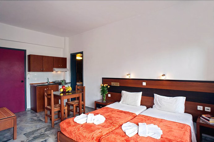 Imagen de la habitación del Hotel Nontas Suites. Foto 5