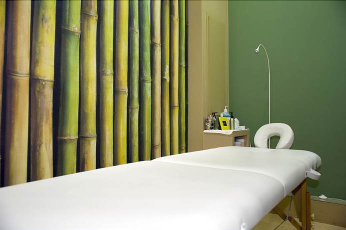 Imagen de los interiores del Hotel Nontas Suites. Foto 14