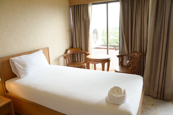 Imagen de la habitación del Hotel Nonthaburi Palace. Foto 8