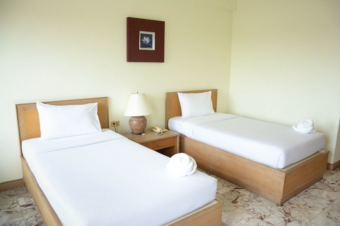Imagen de la habitación del Hotel Nonthaburi Palace. Foto 9
