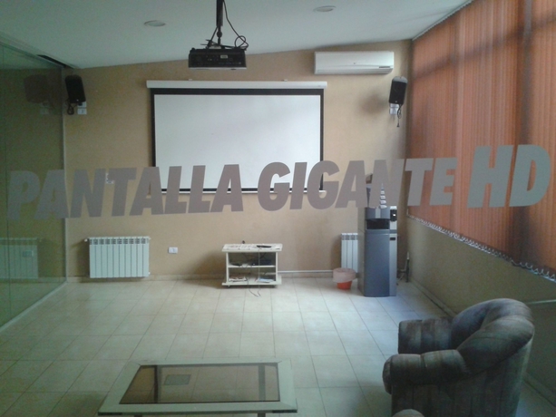 Imagen de los interiores del Hotel Nontue. Foto 7