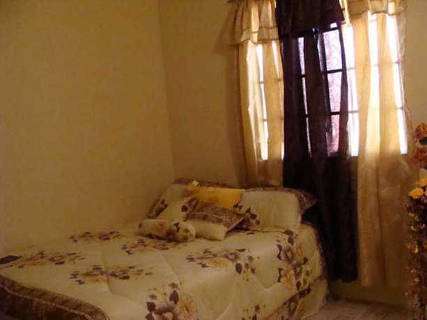 Imagen de la habitación del Hotel Noon's Visitor's Accommodation. Foto 2