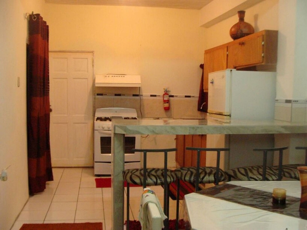 Imagen de la habitación del Hotel Noon's Visitor's Accommodation. Foto 8