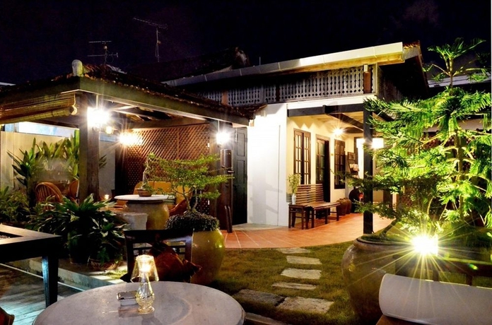 Imagen de los exteriores del Hotel Noordin Street House. Foto 8