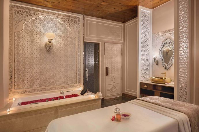 Imagen de la piscina del Hotel Noormahal Palace. Foto 19