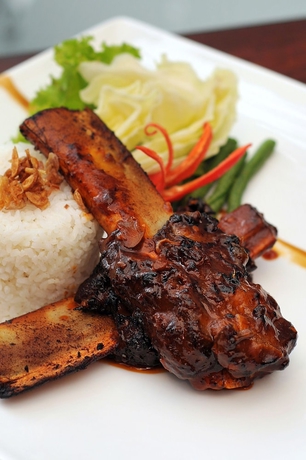 Imagen del bar/restaurante del Hotel Noormans Semarang. Foto 4