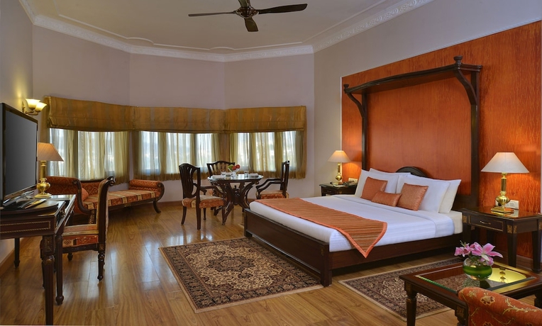 Imagen de la habitación del Hotel Noor-us-sabah Palace. Foto 3