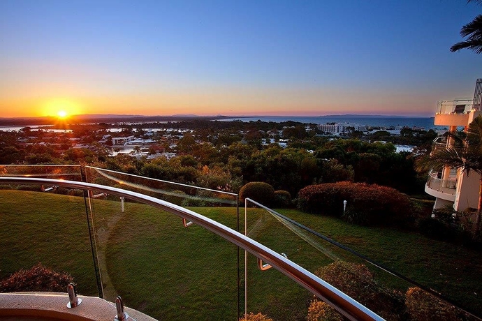 Imagen de la habitación del Hotel Noosa Crest. Foto 9