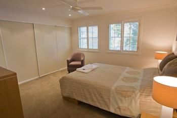 Imagen de la habitación del Hotel Noosa Entrance Waterfront Resort. Foto 6