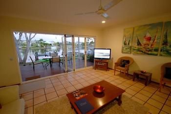 Imagen de la habitación del Hotel Noosa Entrance Waterfront Resort. Foto 7