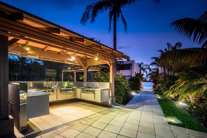 Imagen general del Hotel Noosa Harbour Resort. Foto 5