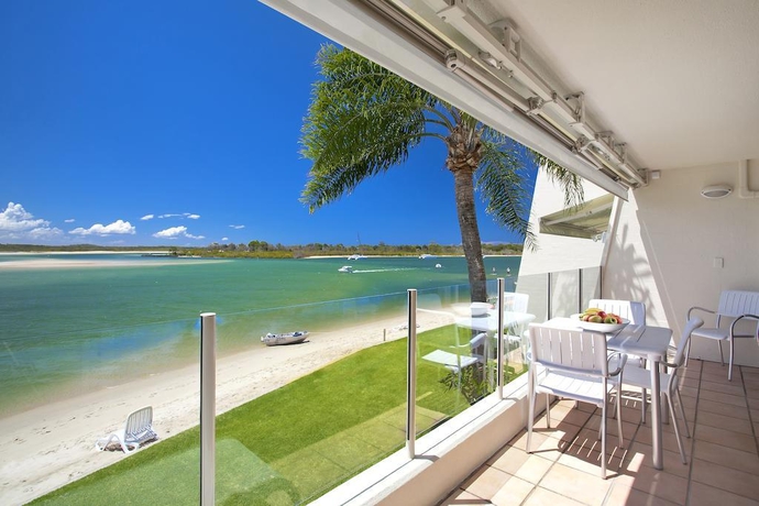 Imagen general del Hotel Noosa Harbour Resort. Foto 12