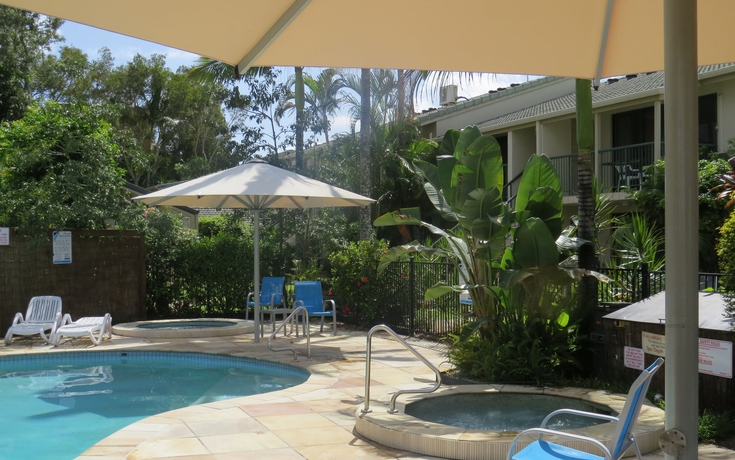 Imagen de la piscina del Hotel Noosa Keys Resort. Foto 15