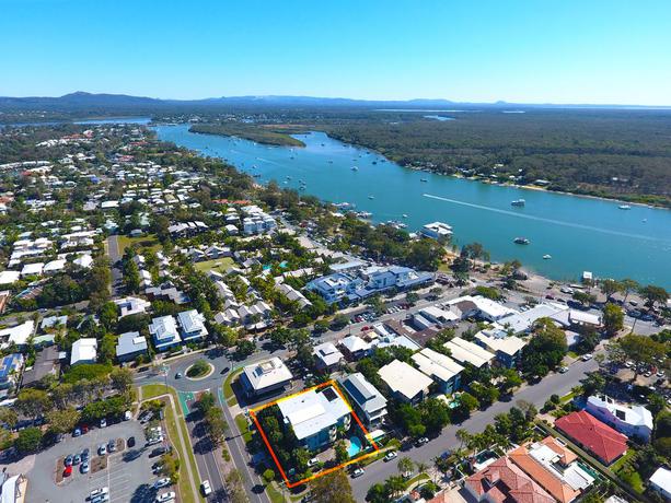 Imagen de los exteriores del Hotel Noosa River Sandy Shores. Foto 6